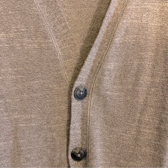 Button Front Cardigan Sweeter,Hudson North Men's Size L, Grey. - Picture 7 of 8
